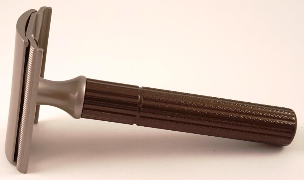[Image: derw02.jpg]